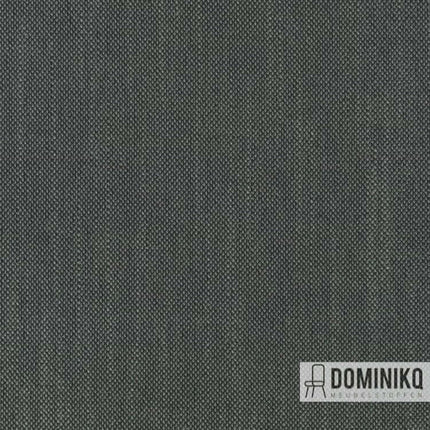 Sunniva 3-stof in rijke, gelijkmatige toon met complexe structuur van dichtbij, ontworpen door Raf Simons voor Kvadrat.