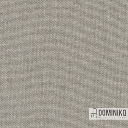 Grijze stof van Kvadrat - Raf Simons Sunniva 3, toont een verfijnd oppervlak met rijke textuur en complexe kleurnuances.