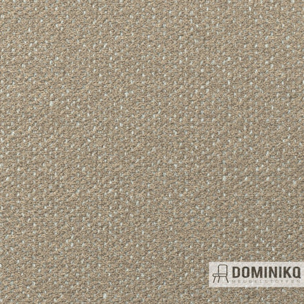 Beige Vescom Foster meubelstof, gerecycled polyester, zacht bouclé design uit PET-flessen, CO2-neutraal geproduceerd.
