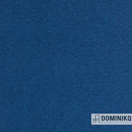Nova N08 Bluebell stof met visgraatmotief en microvezelstructuur, waterdicht en geschikt voor zorginstellingen. Vanaf 5 meter 10% korting.